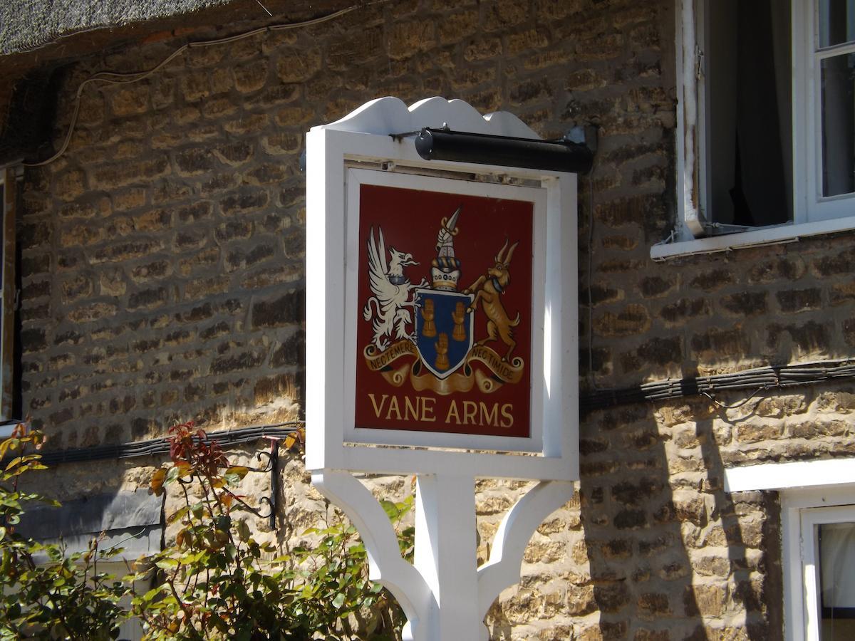 Hotel The Vane Arms Sudborough Exterior foto